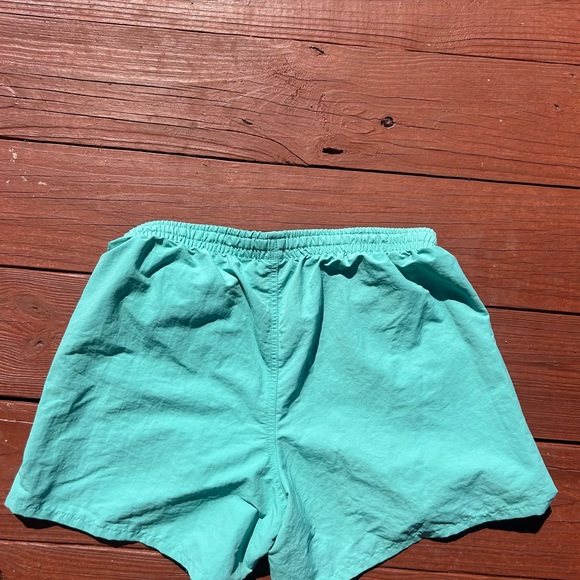 Patagonia Women’s 5” baggies (teal/mint green) - Picture 6 of 8